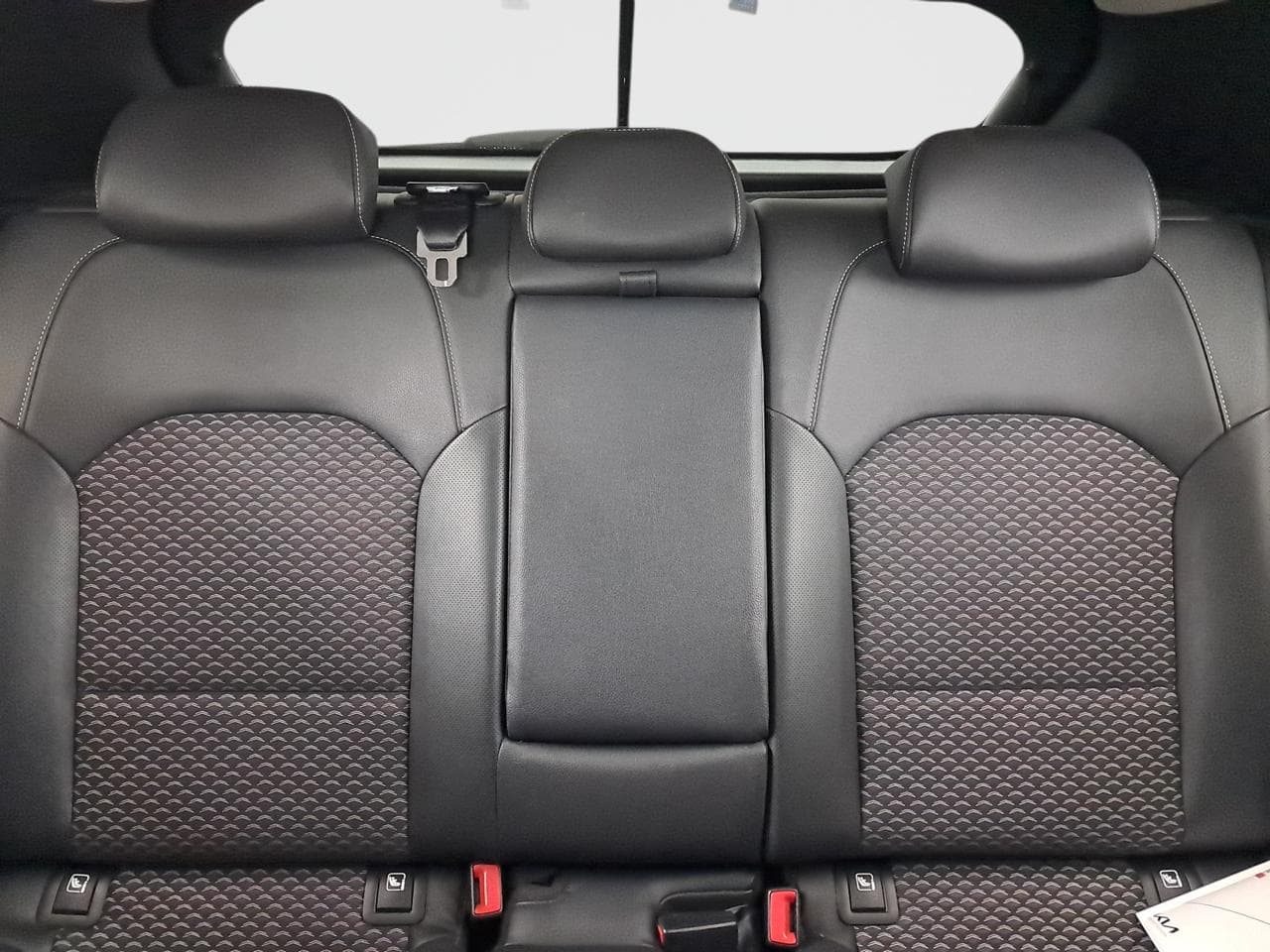 2023 Kia XCEED - 14
