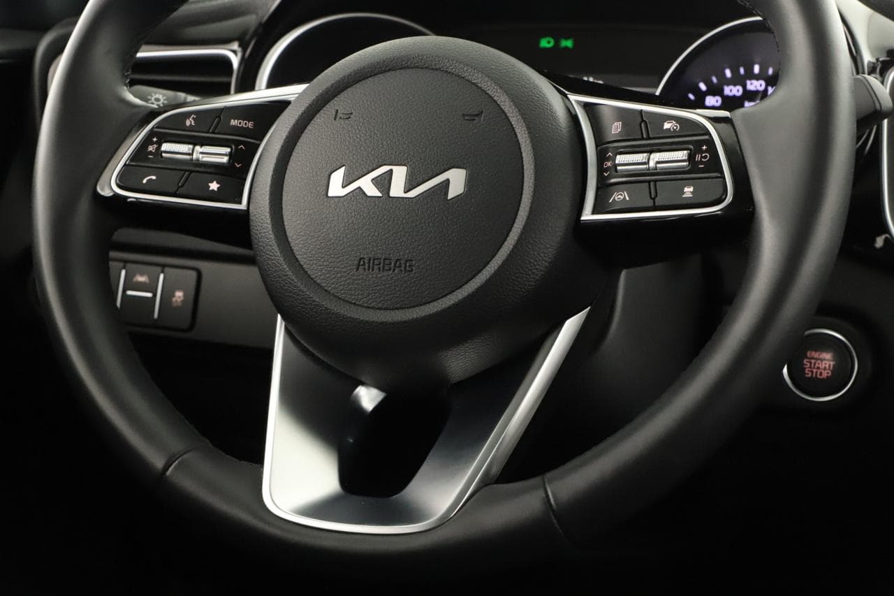 2025 Kia XCEED - 14