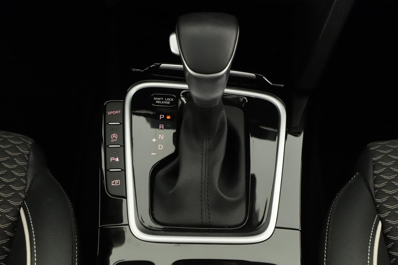 2025 Kia XCEED - 19
