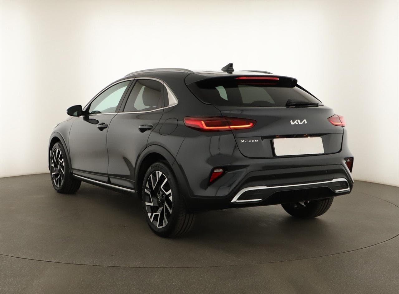 2025 Kia XCEED - 5