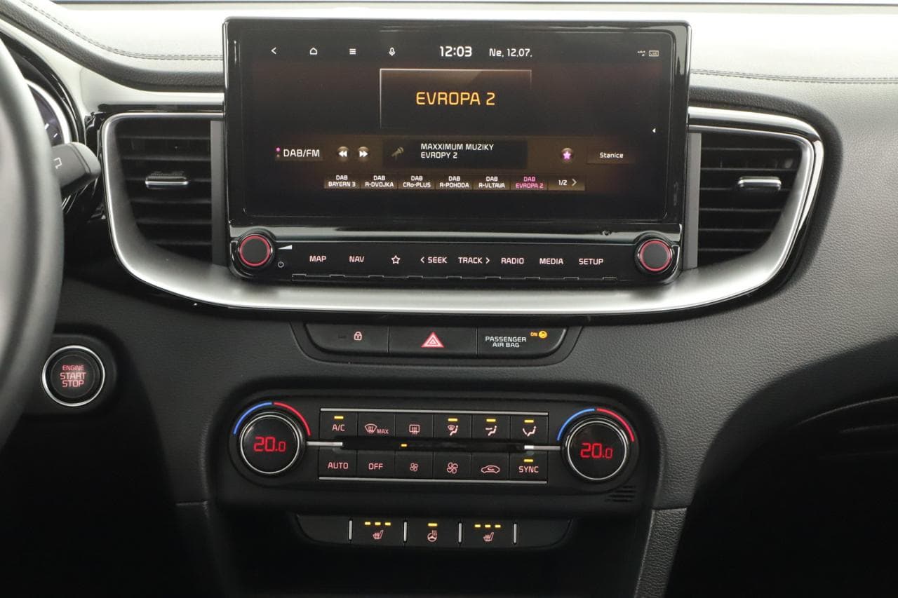 2025 Kia XCEED - 17