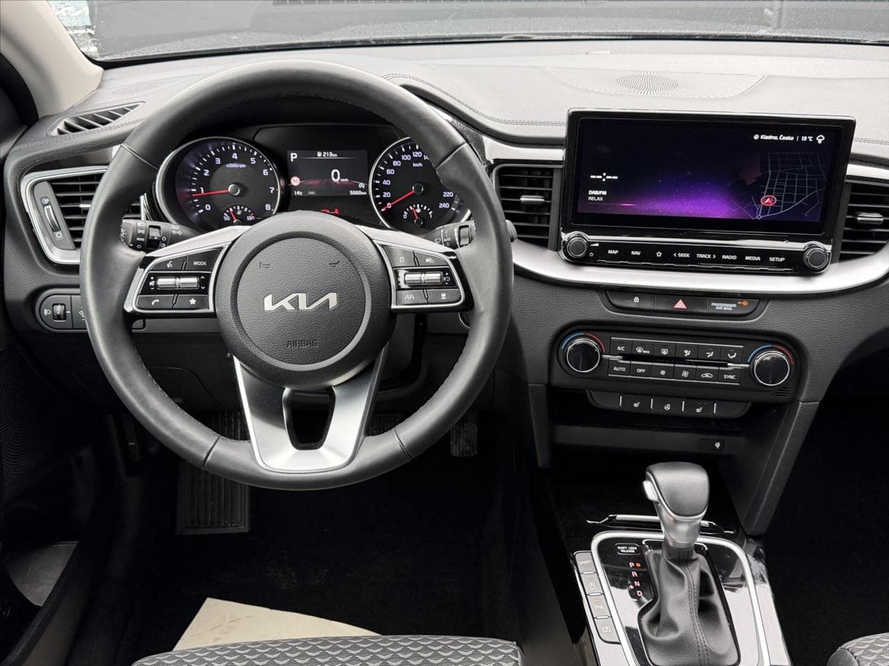 2025 Kia XCEED - 9