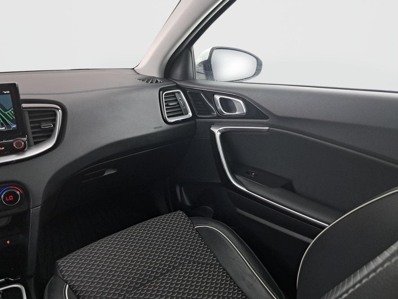 2023 Kia XCEED - 11