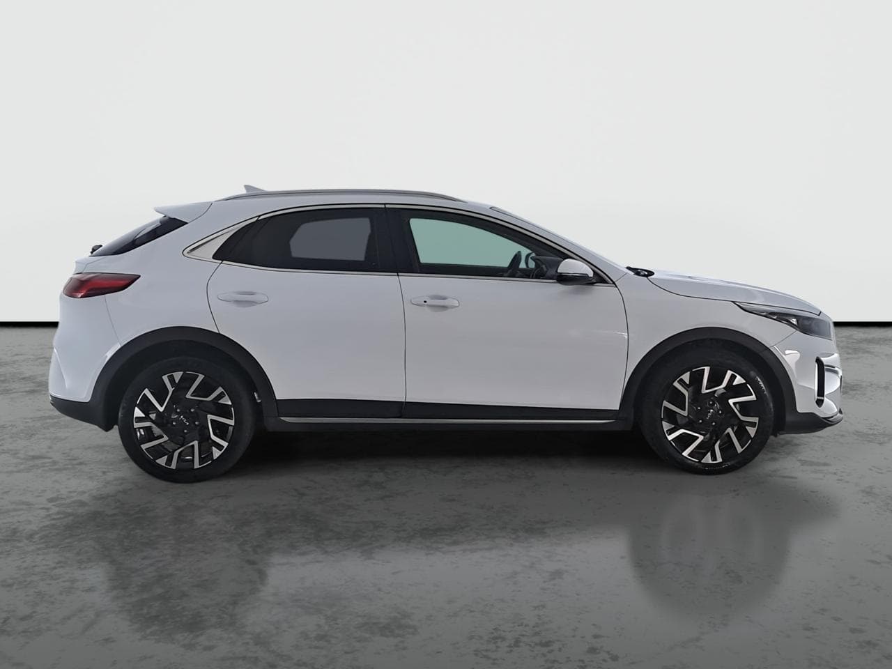 2023 Kia XCEED - 8
