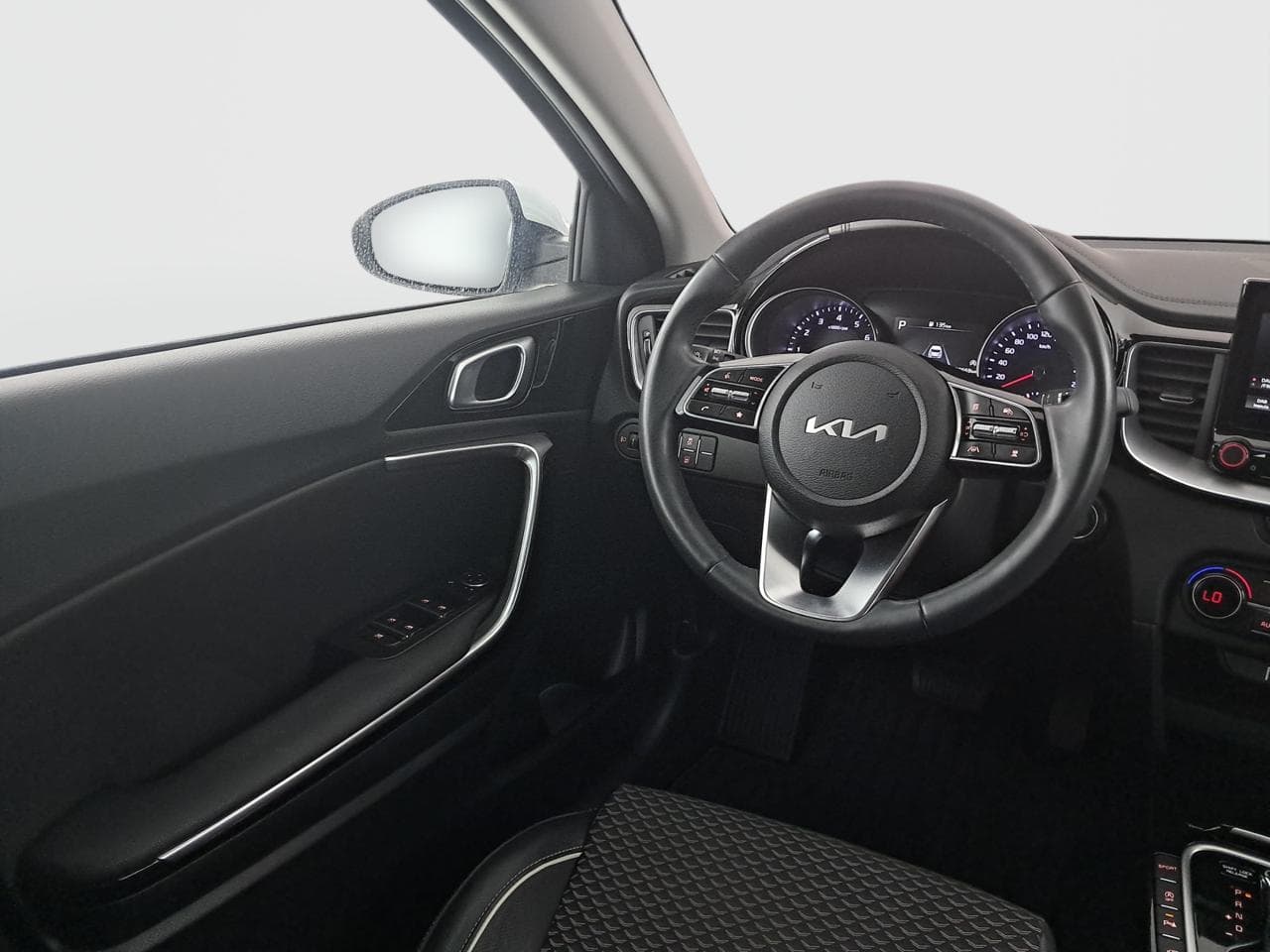 2023 Kia XCEED - 9