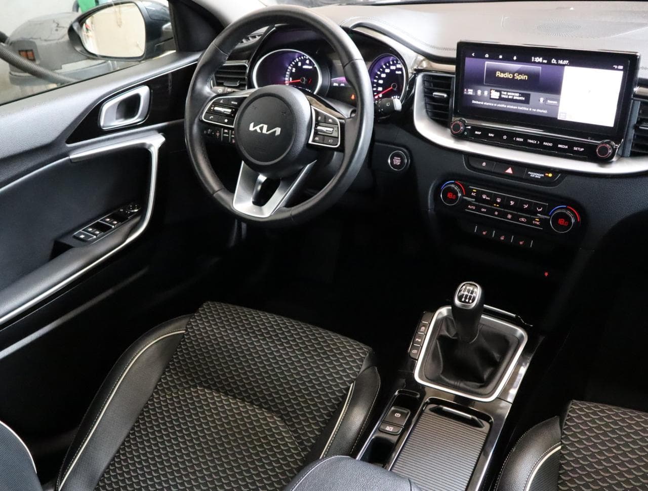2024 Kia XCEED - 9