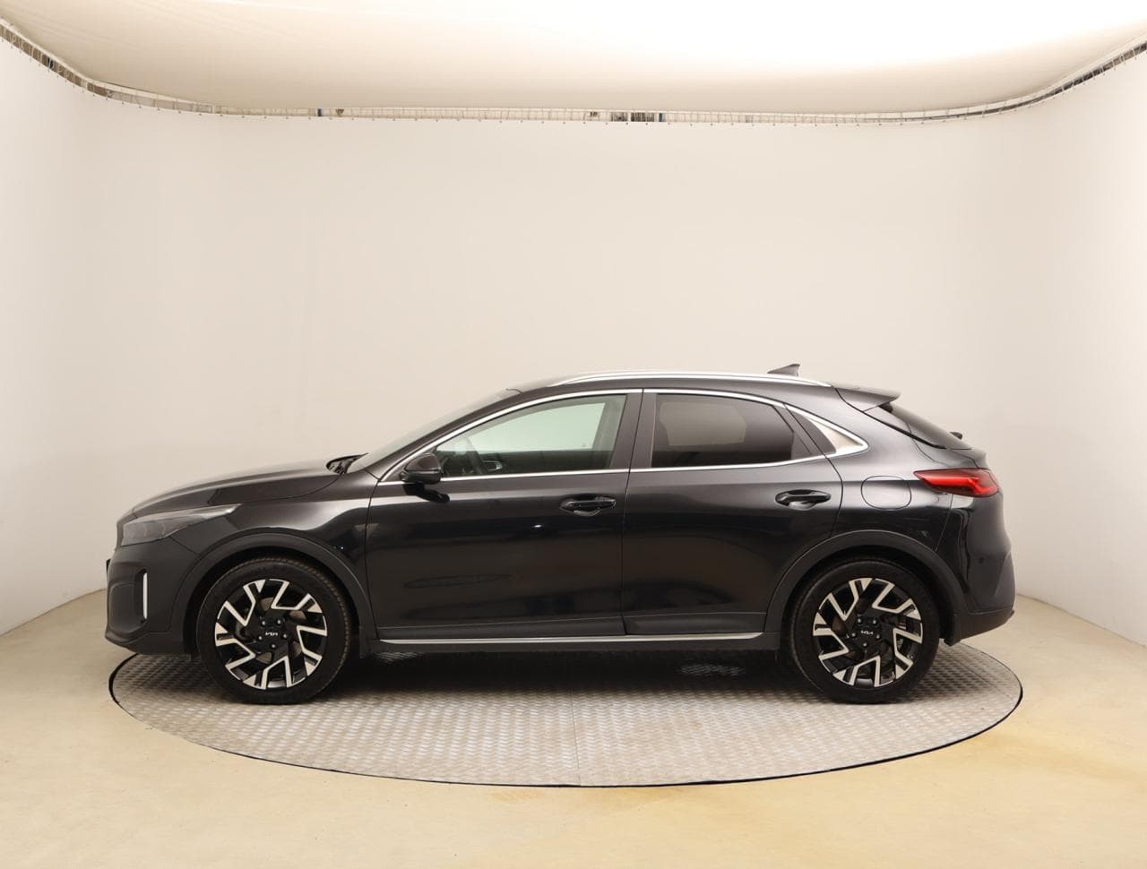 2024 Kia XCEED - 4