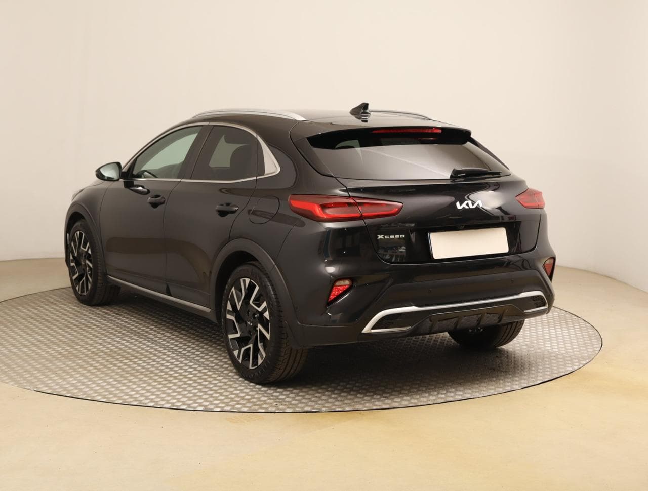 2024 Kia XCEED - 5