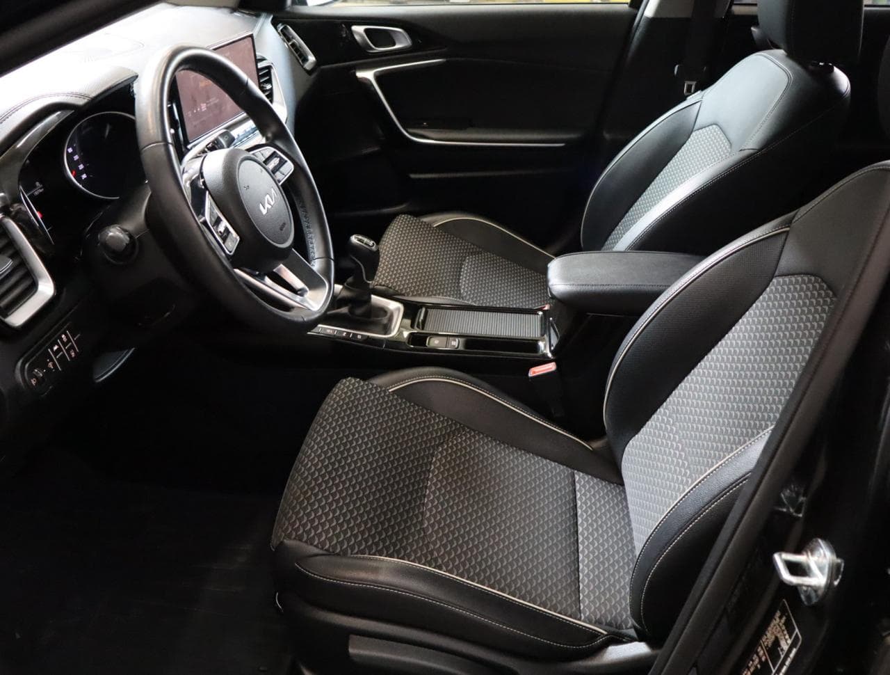 2024 Kia XCEED - 16