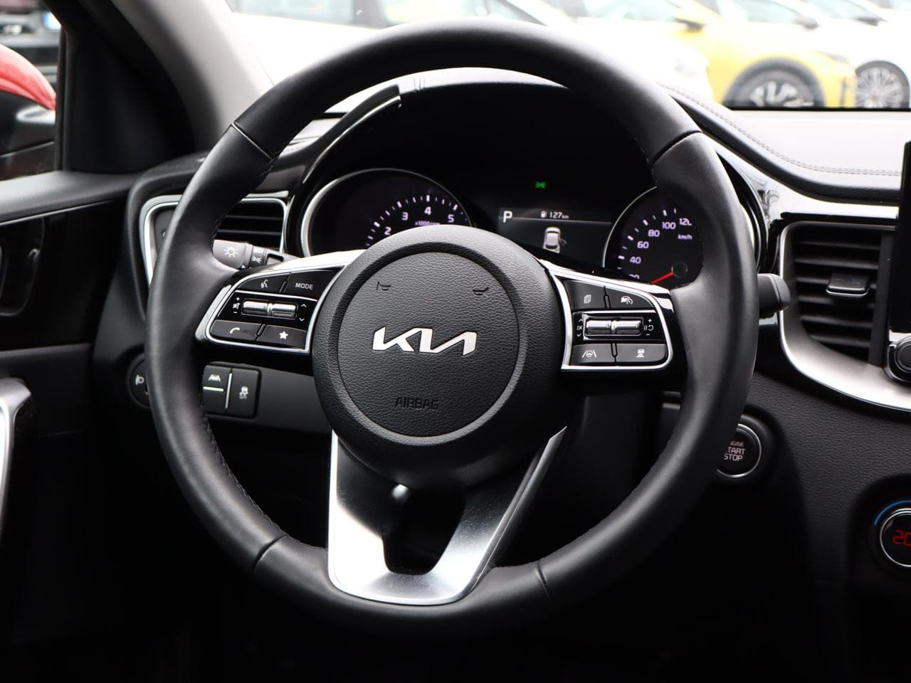 2025 Kia XCEED - 20
