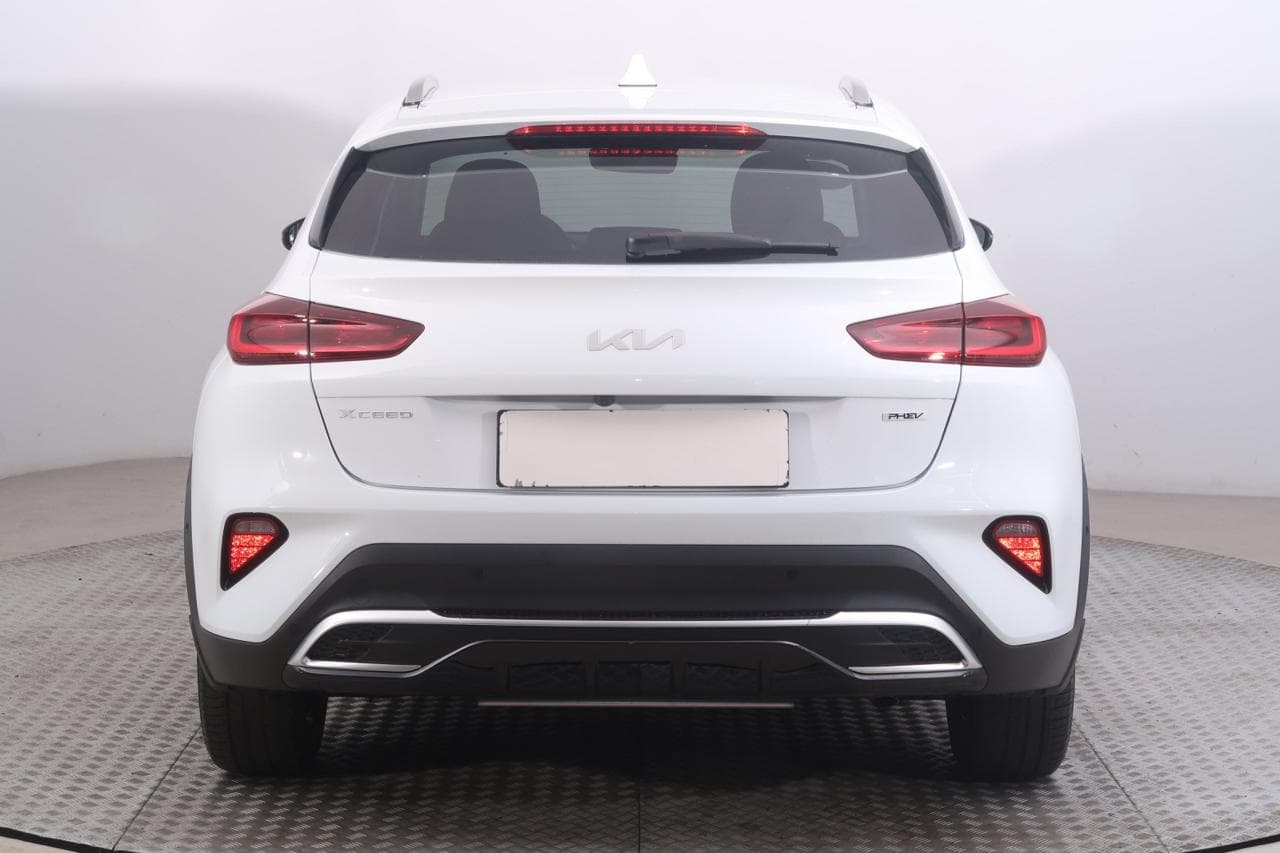 2025 Kia XCEED - 6