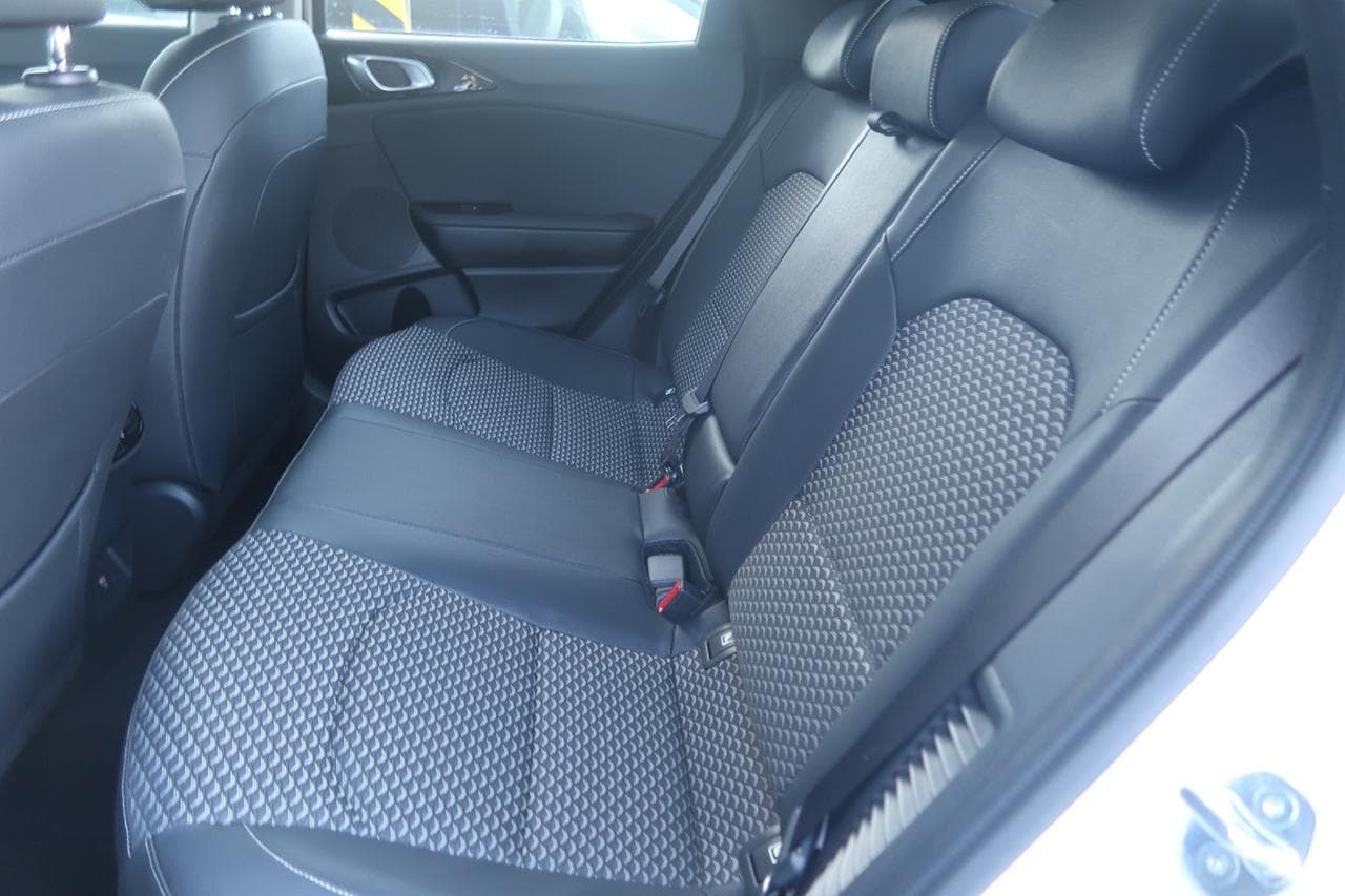 2025 Kia XCEED - 15