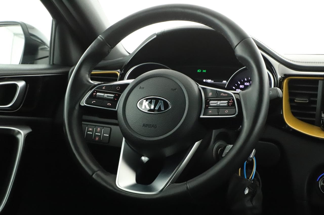 2020 Kia XCEED - 14