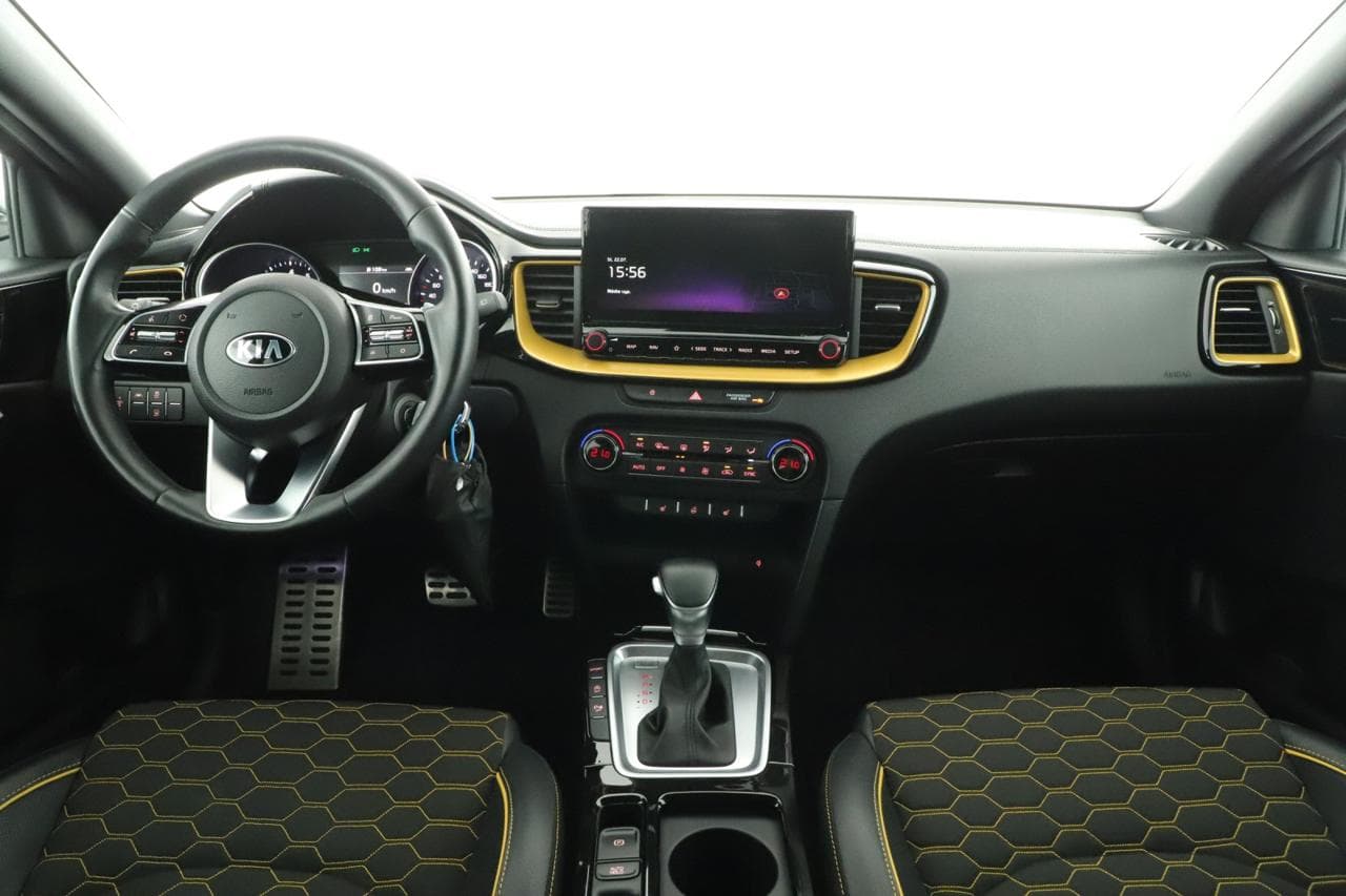 2020 Kia XCEED - 9