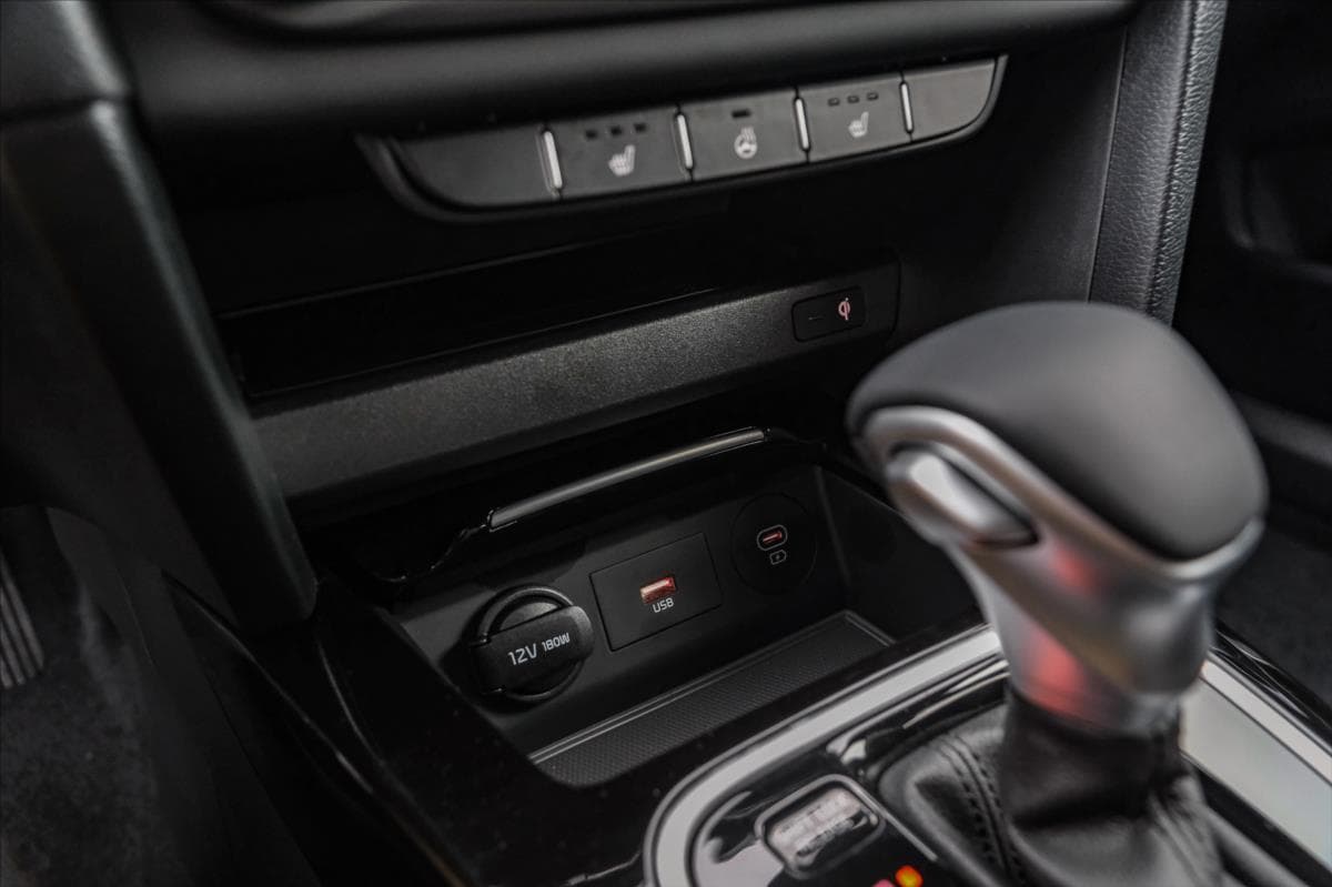 2025 Kia XCEED - 19