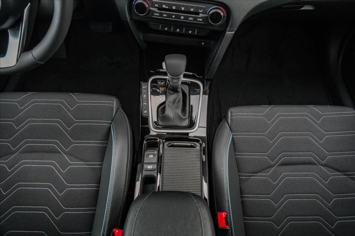 2025 Kia XCEED - 20