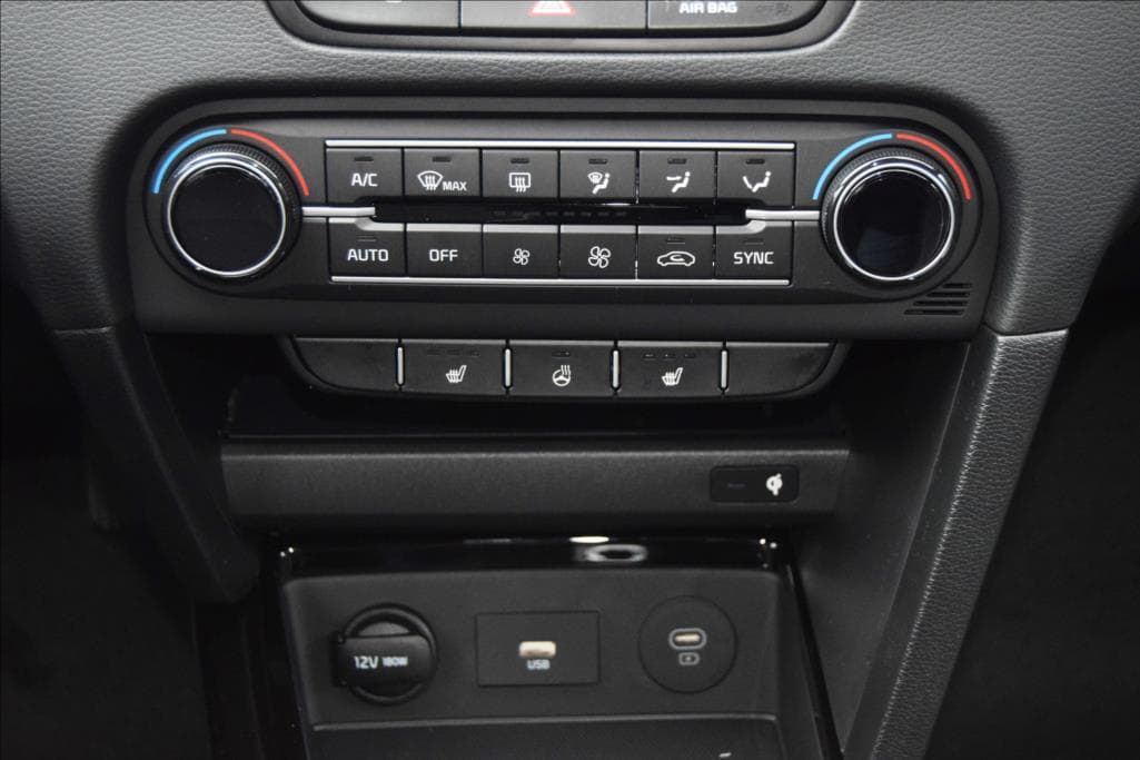 2025 Kia XCEED - 7