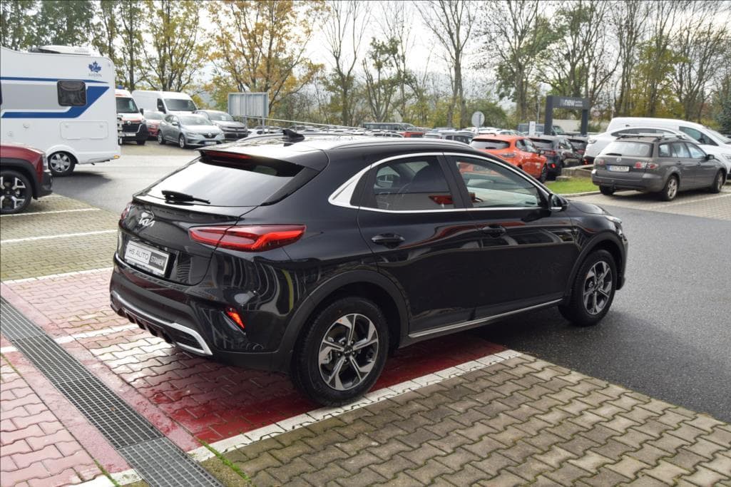 2025 Kia XCEED - 3