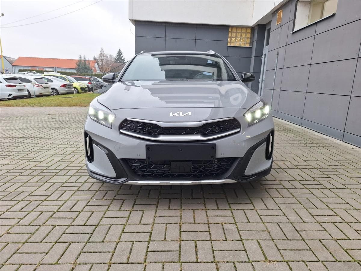 2026 Kia XCEED - 3