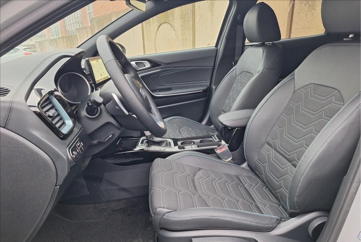 2026 Kia XCEED - 8