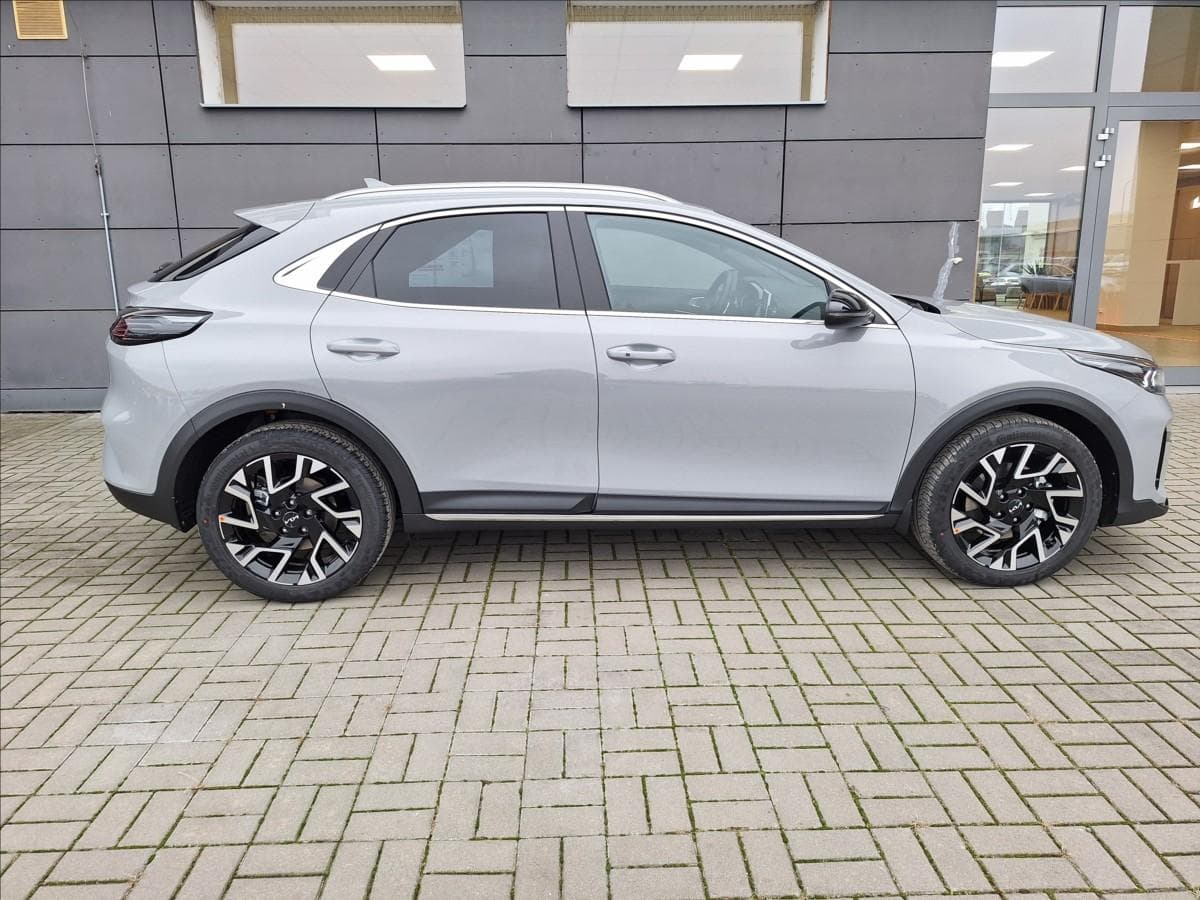 2026 Kia XCEED - 7