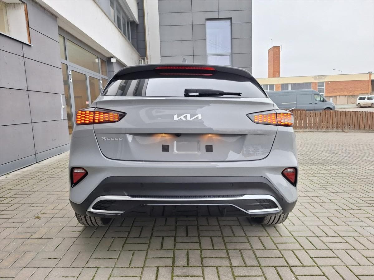 2026 Kia XCEED - 5