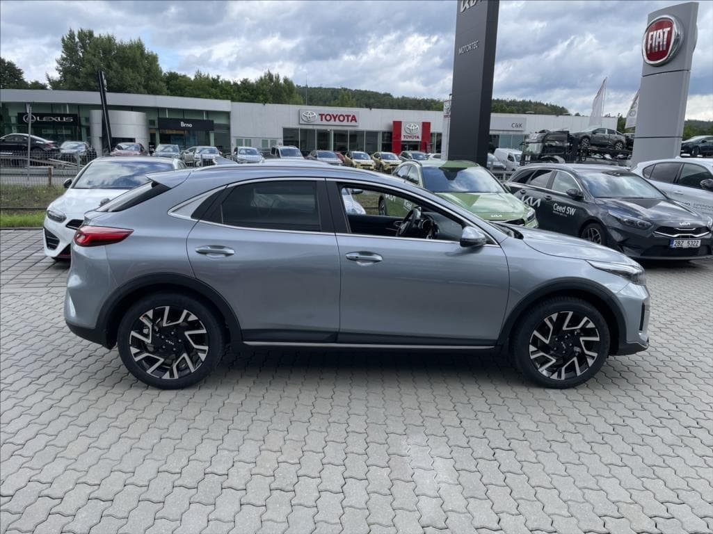 2026 Kia XCEED - 8