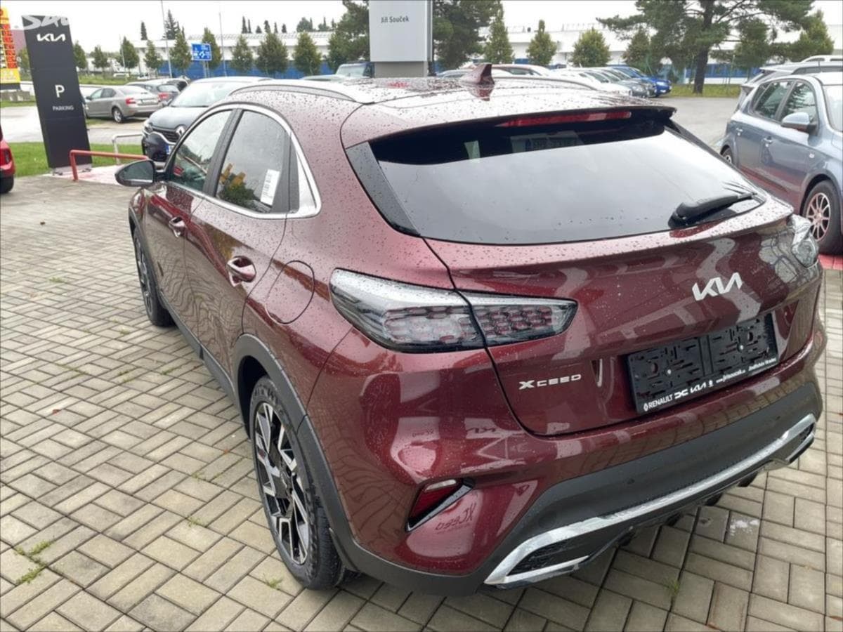 2025 Kia XCEED - 6
