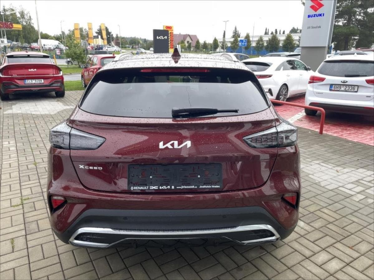 2025 Kia XCEED - 5