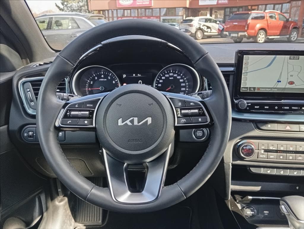 2025 Kia XCEED - 25