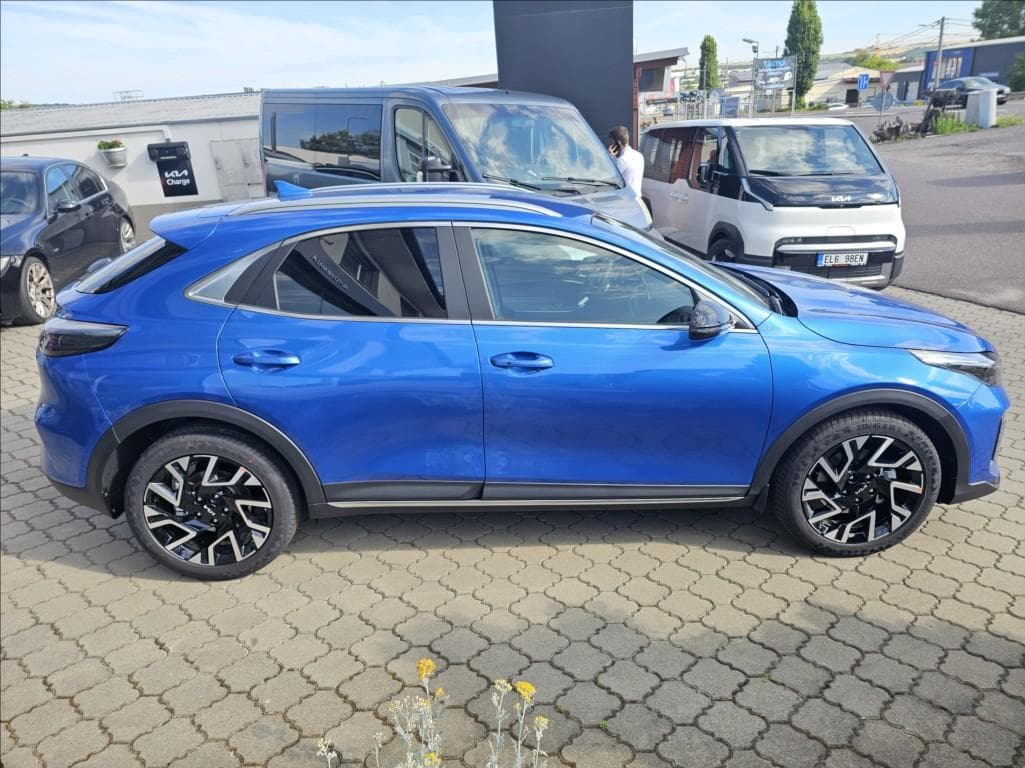 2026 Kia XCEED - 9