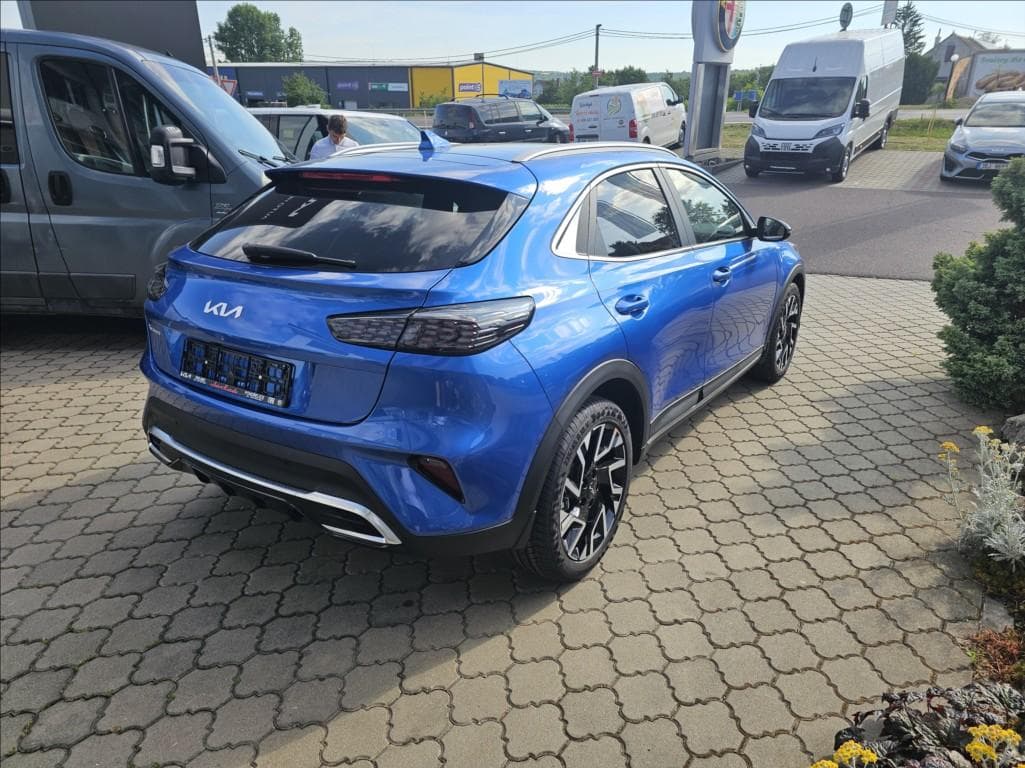 2026 Kia XCEED - 7