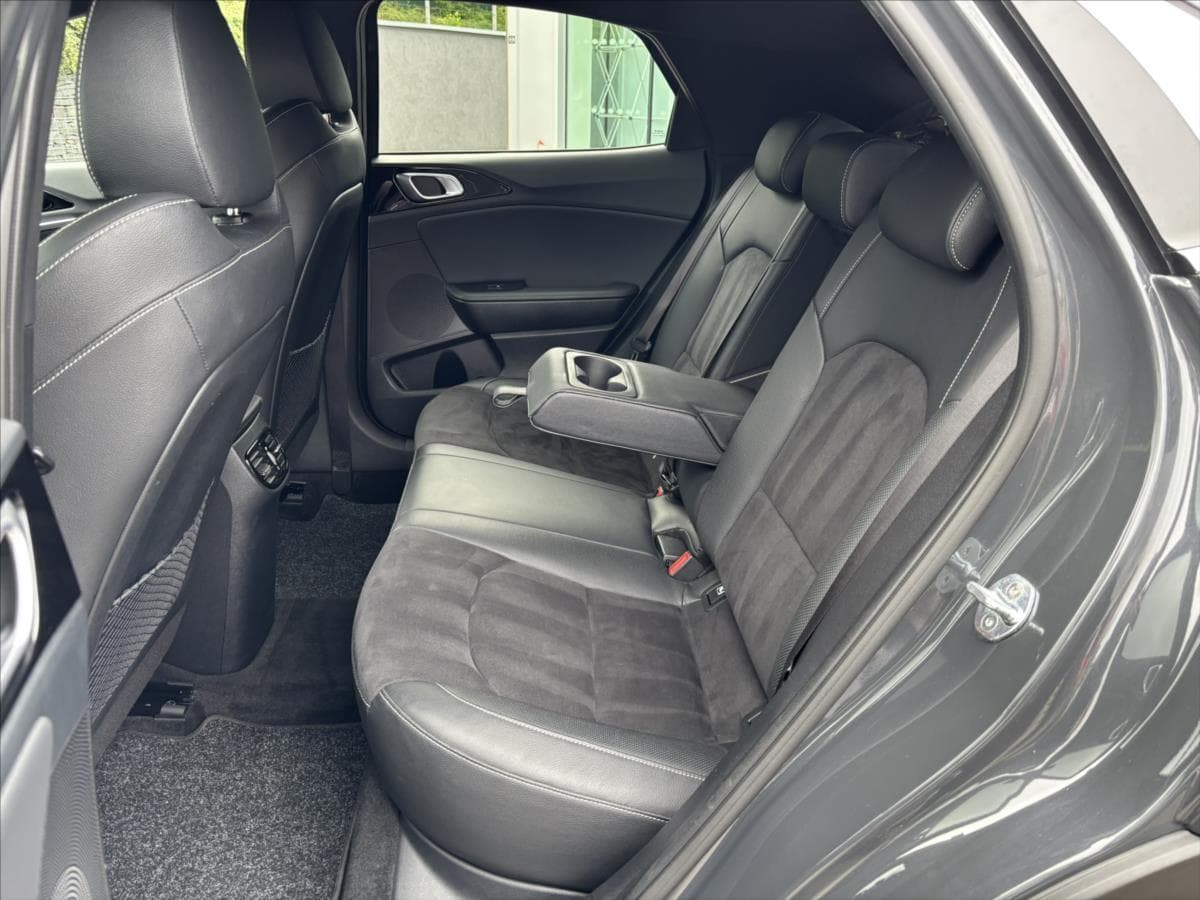 2022 Kia XCEED - 15