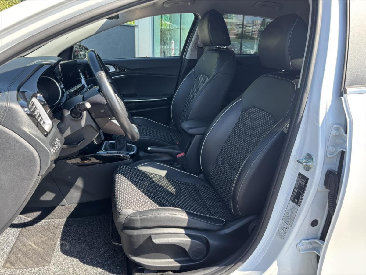 2022 Kia XCEED - 10