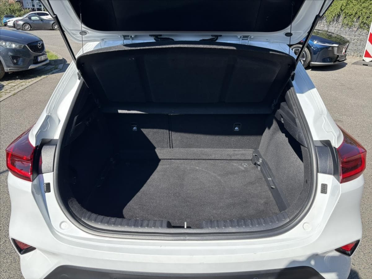 2022 Kia XCEED - 14