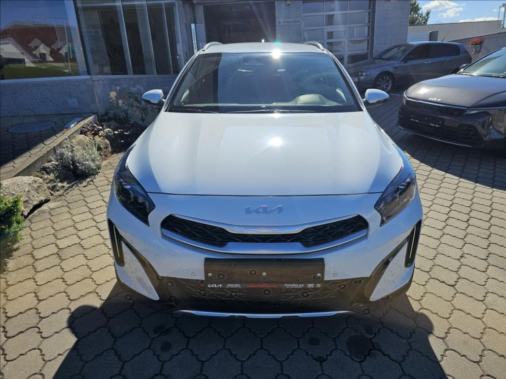 2026 Kia XCEED - 8