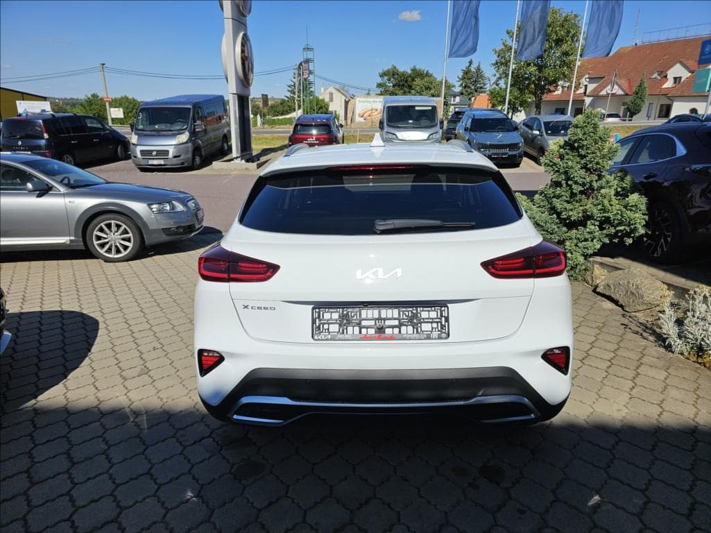2026 Kia XCEED - 4