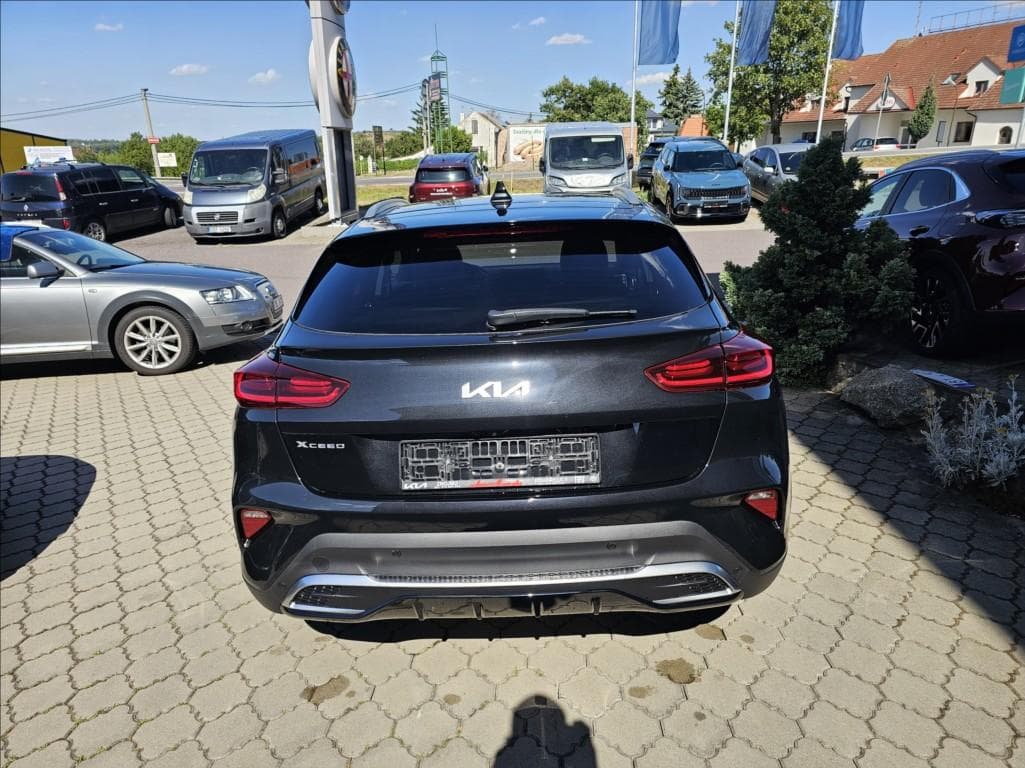 2026 Kia XCEED - 4