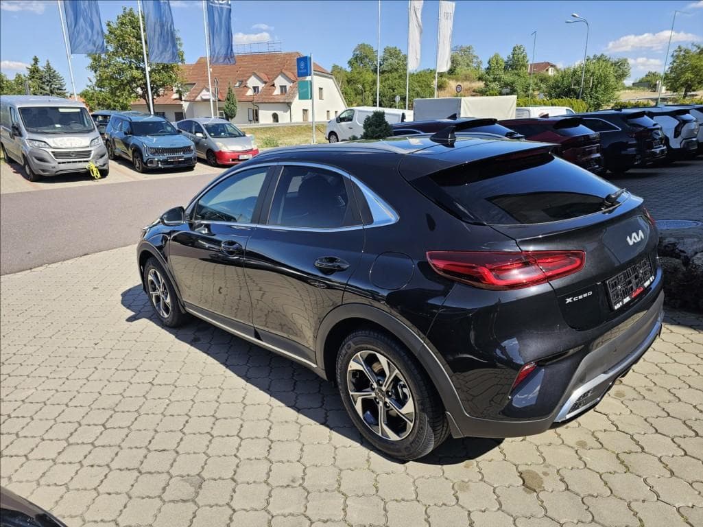 2026 Kia XCEED - 3