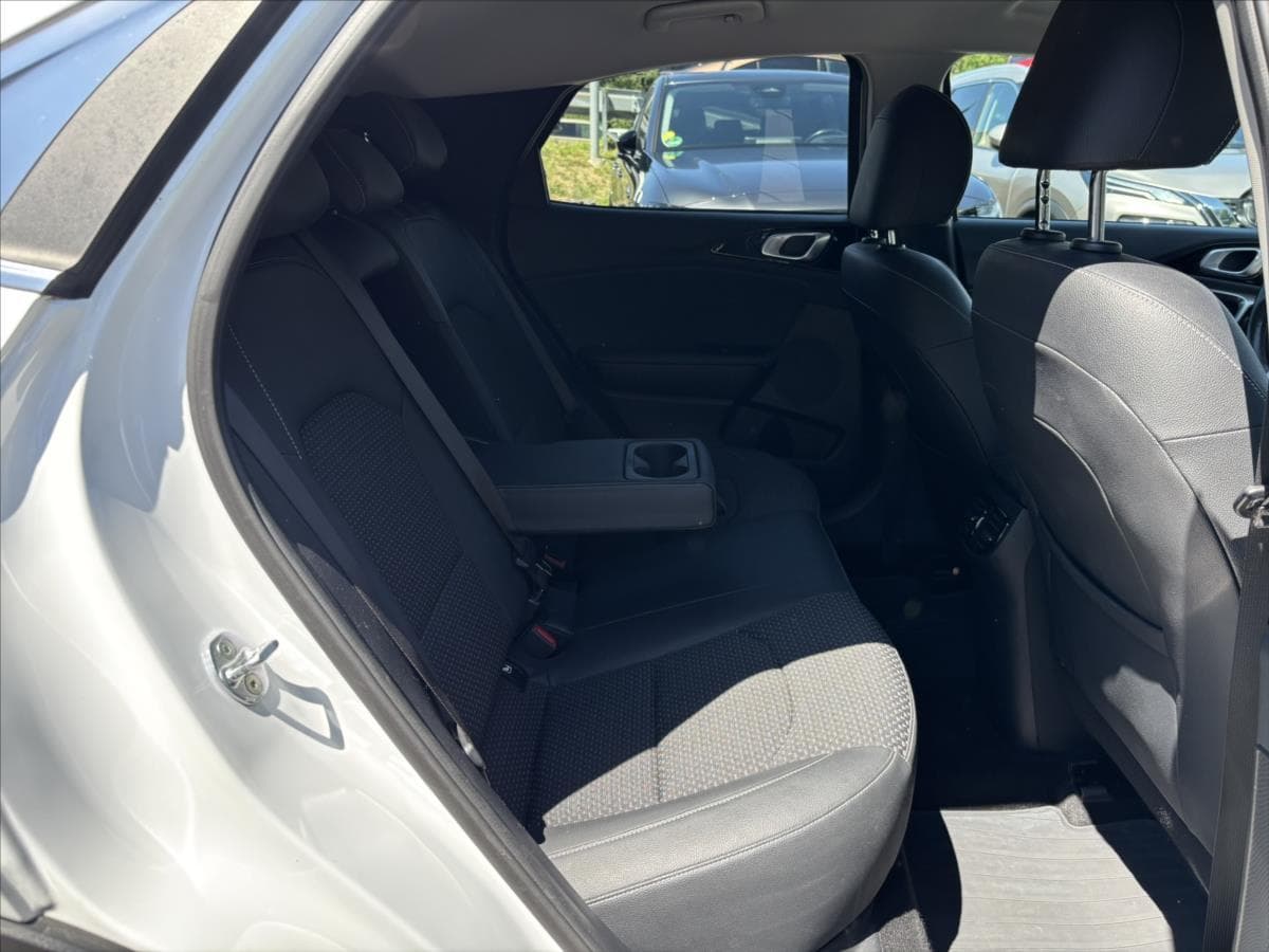2021 Kia XCEED - 16