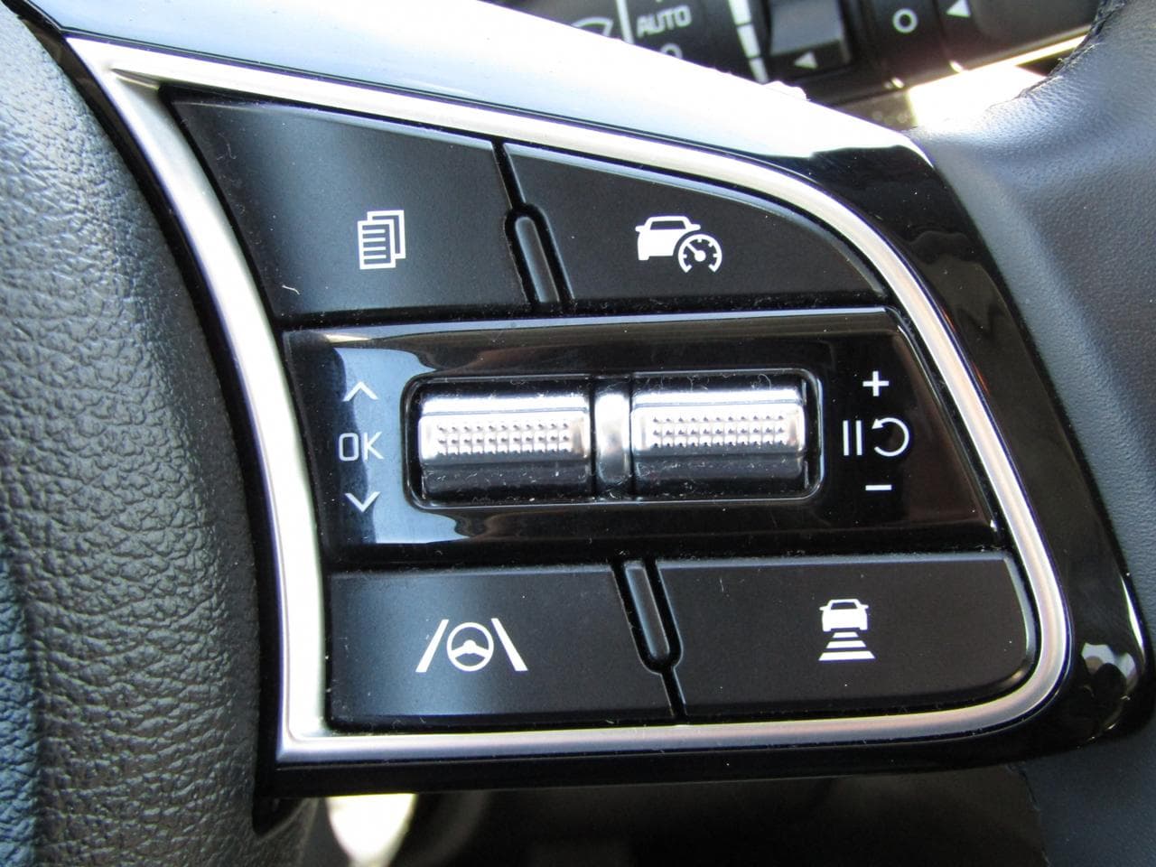 2023 Kia XCEED - 12