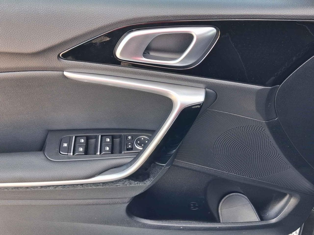 2022 Kia XCEED - 11