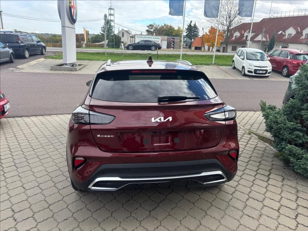 2026 Kia XCEED - 5