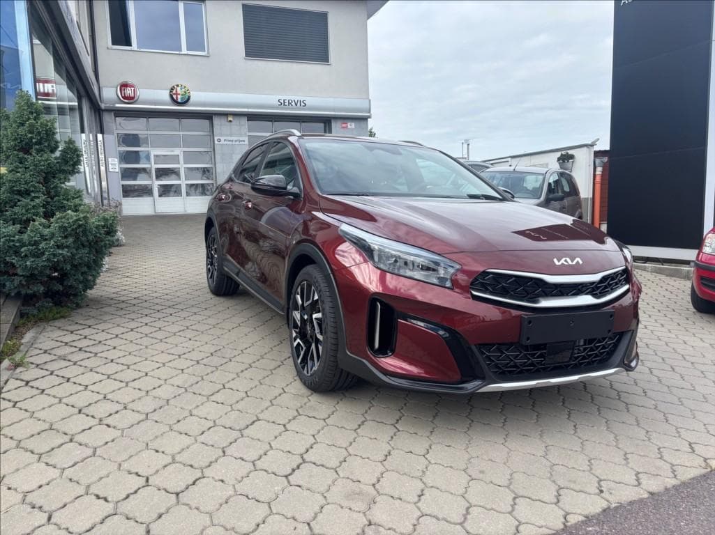 2026 Kia XCEED - 3