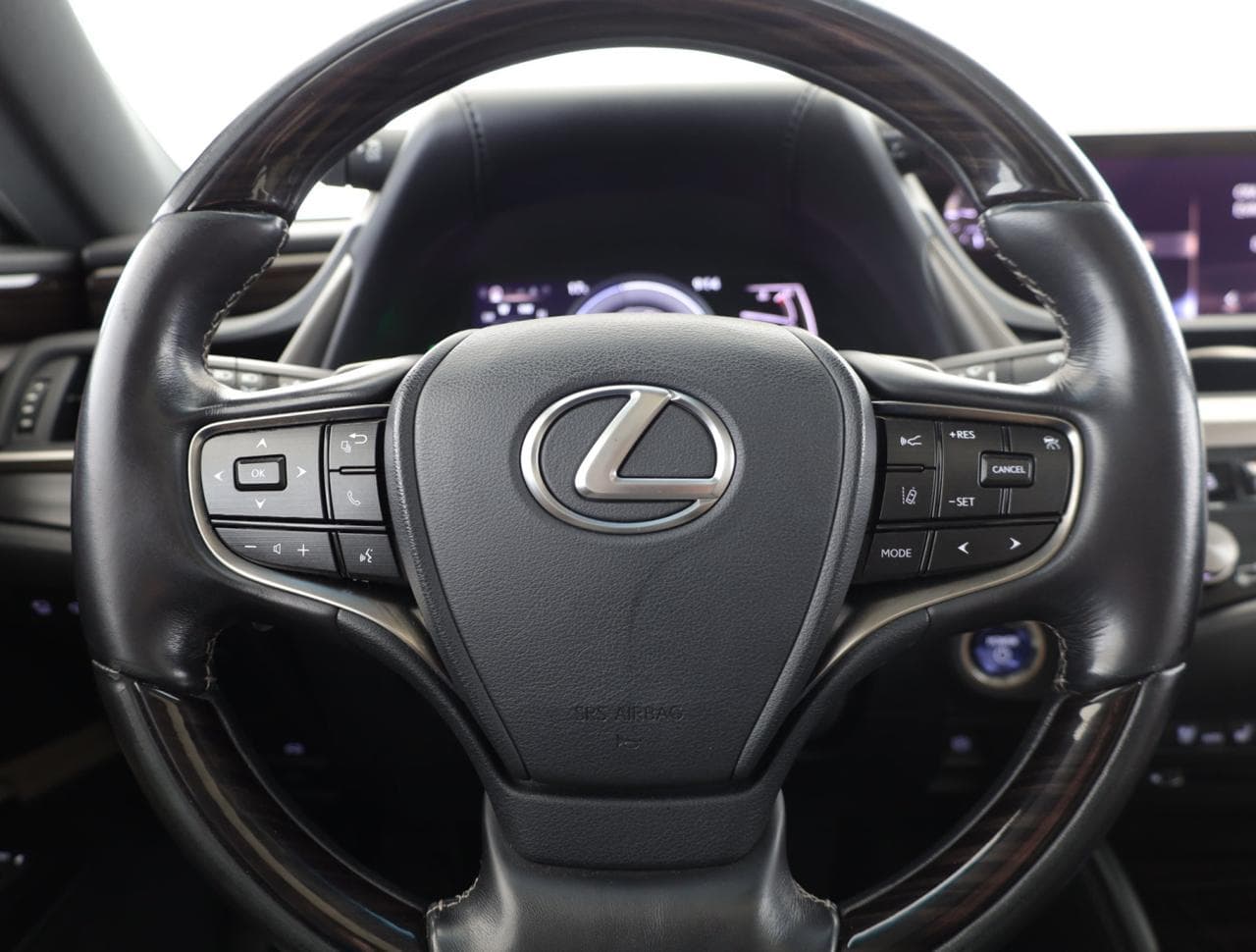 2021 Lexus ES - 14