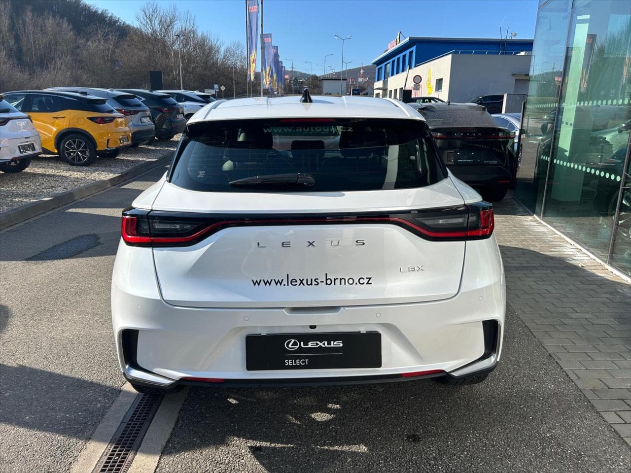 2025 Lexus Lbx - 4
