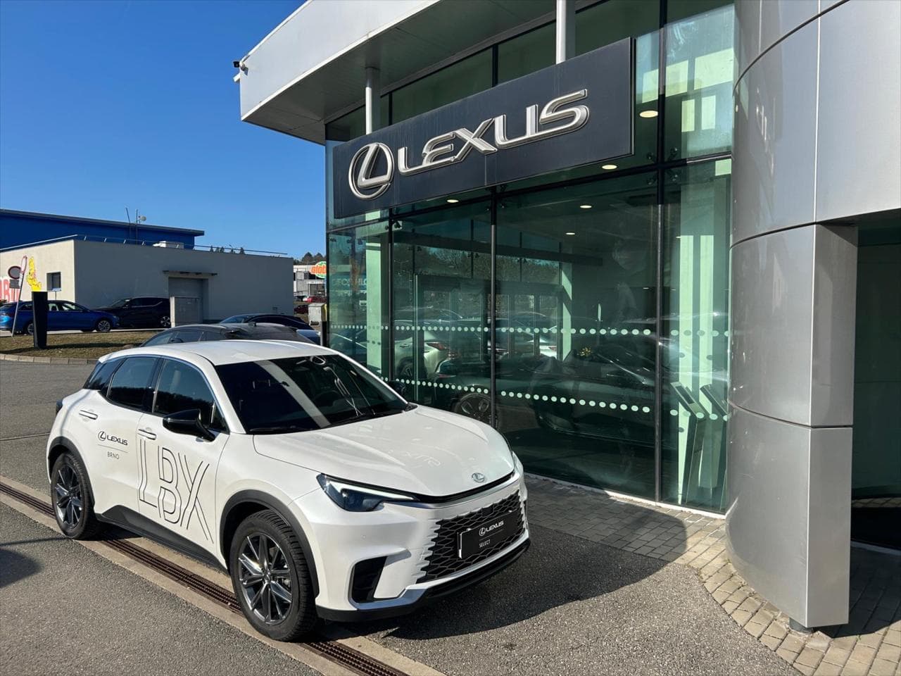 2025 Lexus LBX - 6