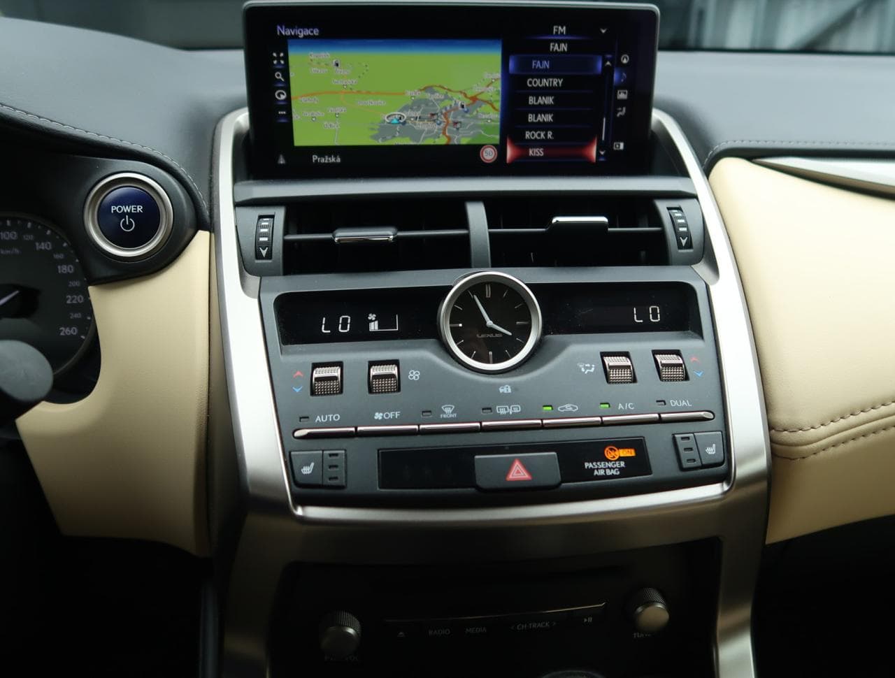 2022 Lexus NX - 18