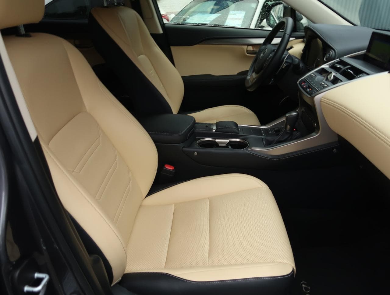 2022 Lexus NX - 12