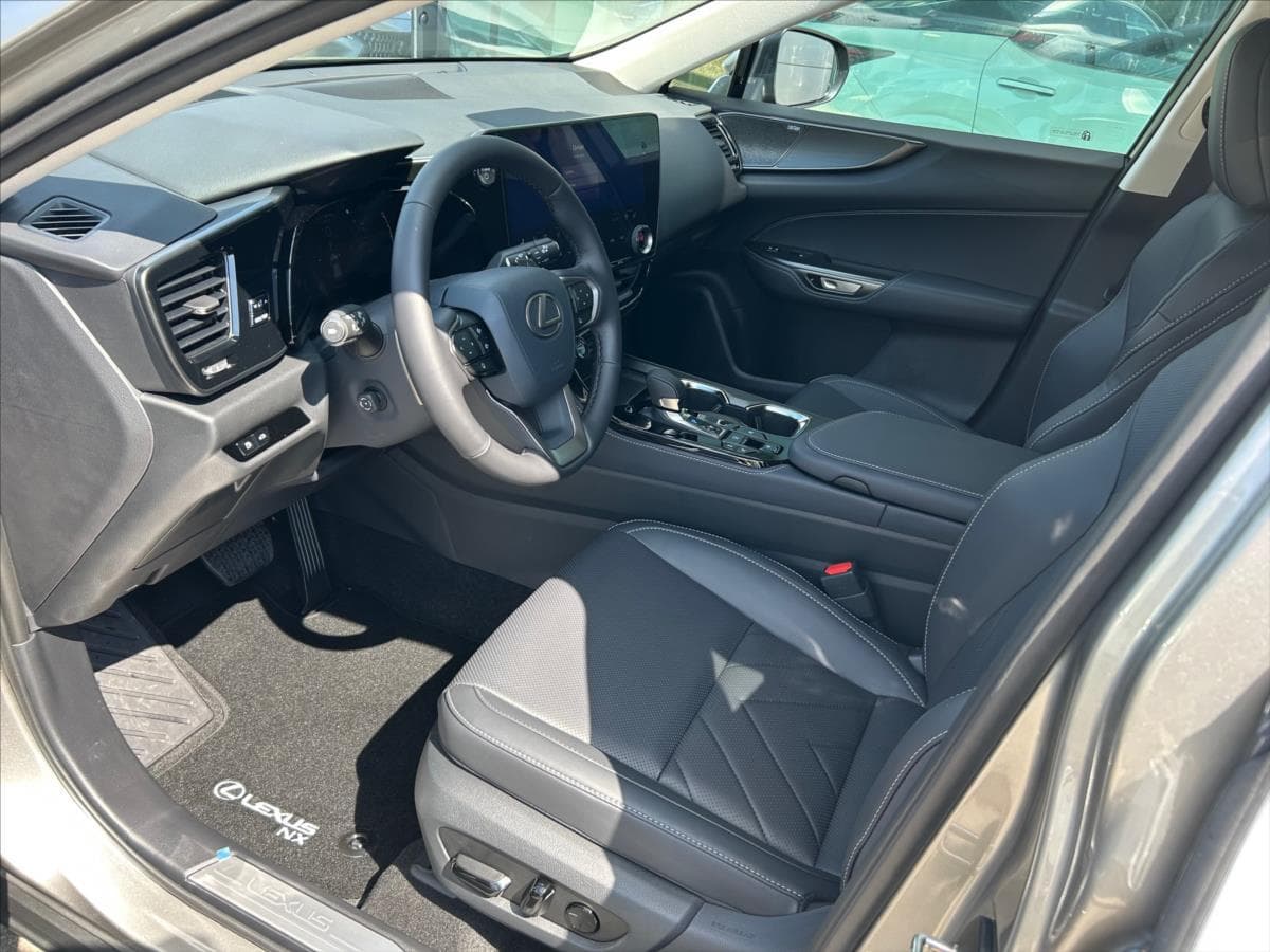 2025 Lexus Nx - 10